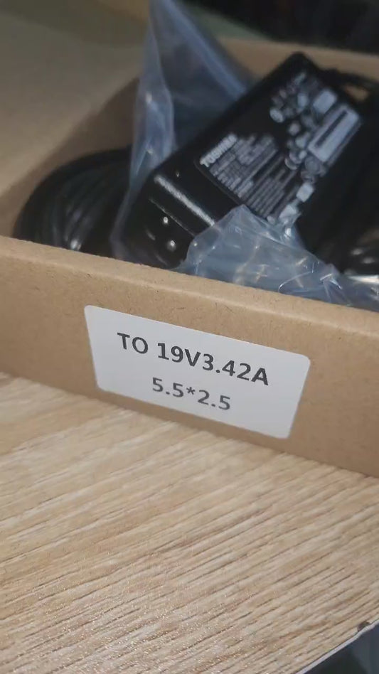 Cargador TOSHIBA De 19v 3.42a Cable Corriente